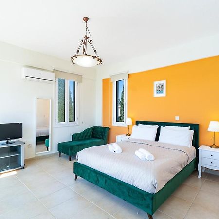 Villa Poseidon Gardens By Ezoria Villas Larnaka Exterior foto