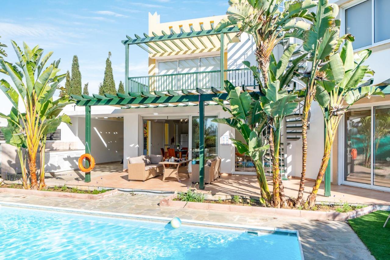 Villa Poseidon Gardens By Ezoria Villas Larnaka Exterior foto