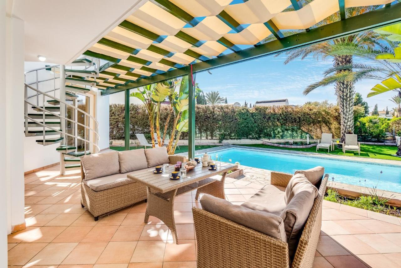 Villa Poseidon Gardens By Ezoria Villas Larnaka Exterior foto