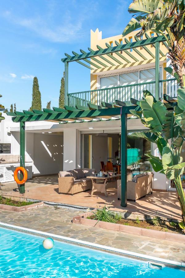 Villa Poseidon Gardens By Ezoria Villas Larnaka Exterior foto