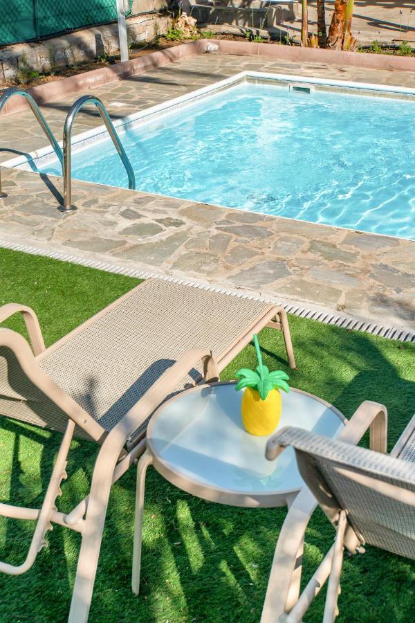 Villa Poseidon Gardens By Ezoria Villas Larnaka Exterior foto