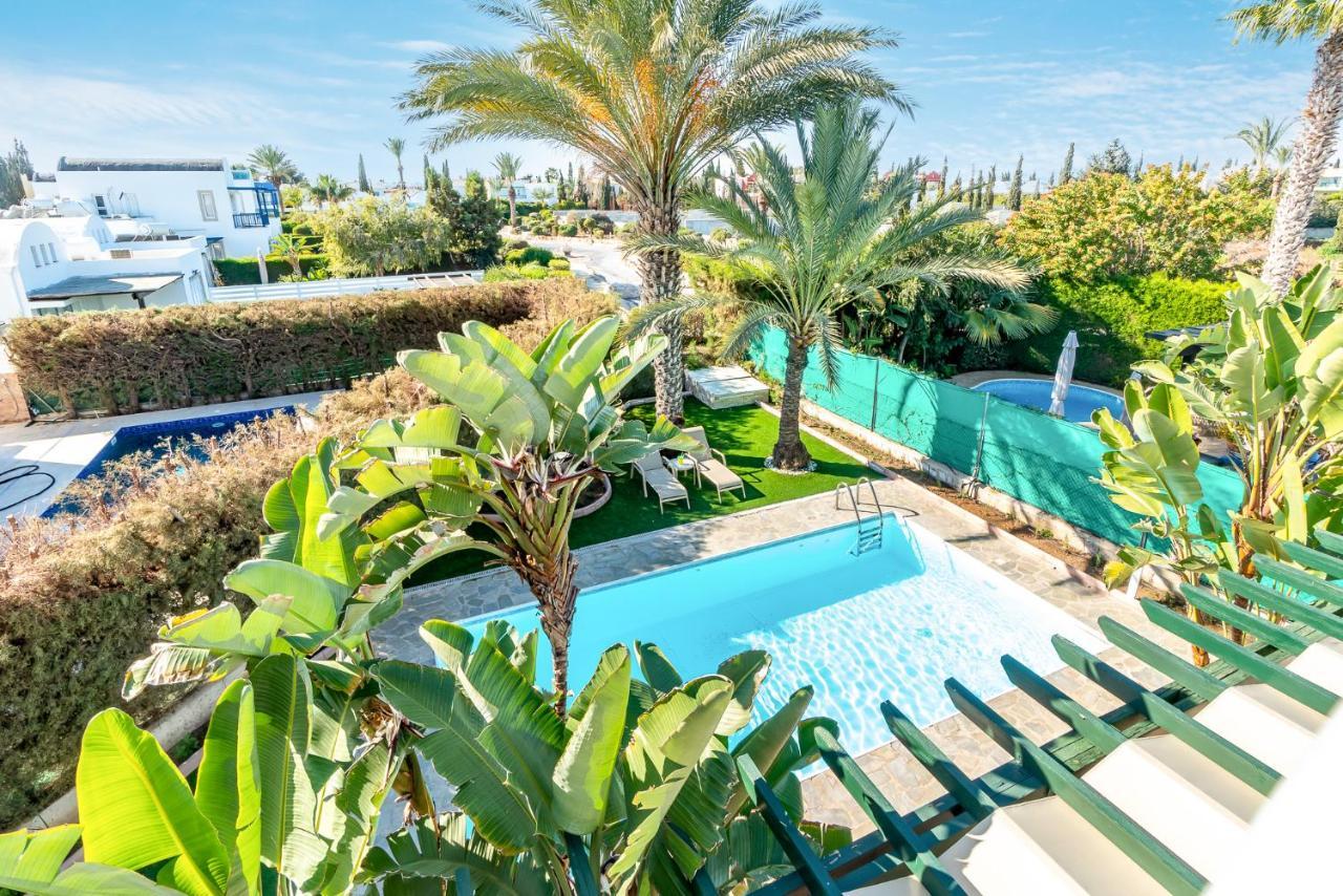 Villa Poseidon Gardens By Ezoria Villas Larnaka Exterior foto